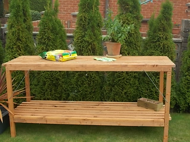 6' x 22" Folding Heavy Duty Greenhouse Staging - Image 3